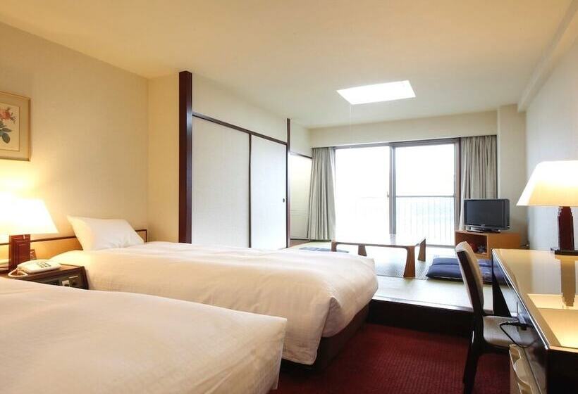 Номер Стандарт, Resorpia Kumihama