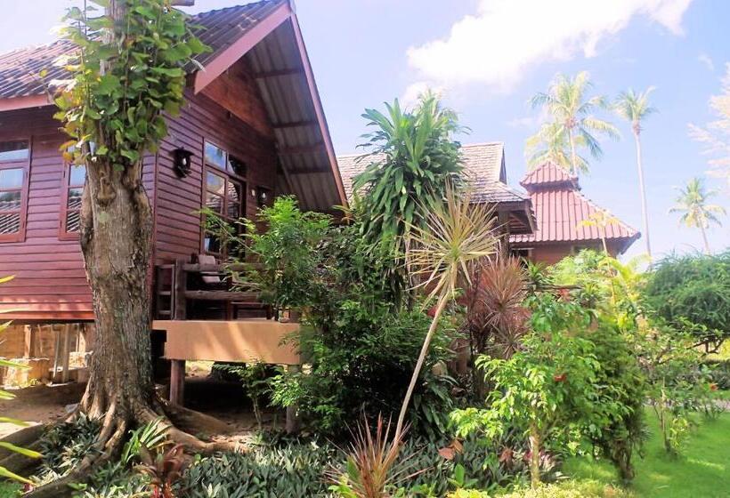 Бунгало Стандарт, Thai House Beach Resort