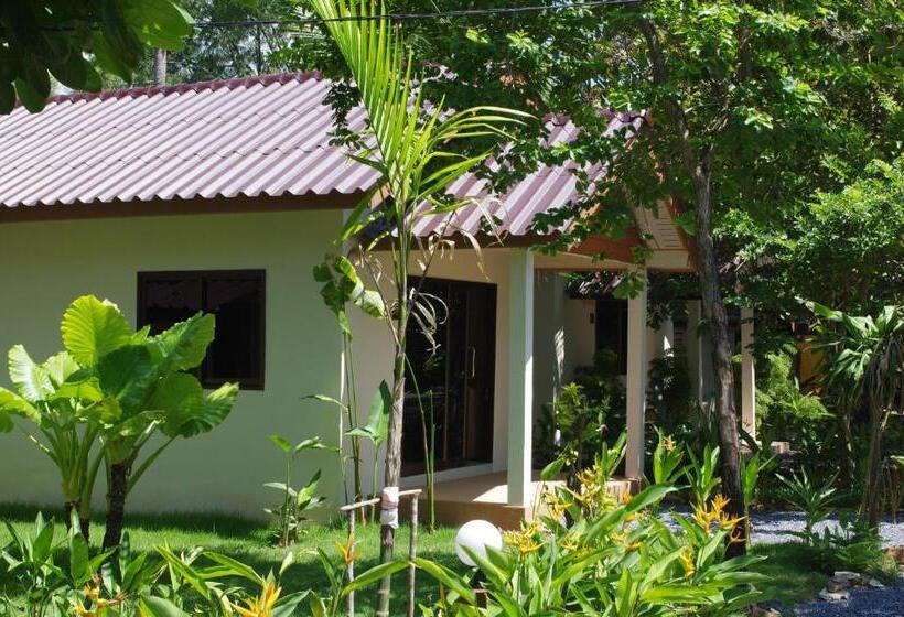 Бунгало Стандарт, Thai House Beach Resort