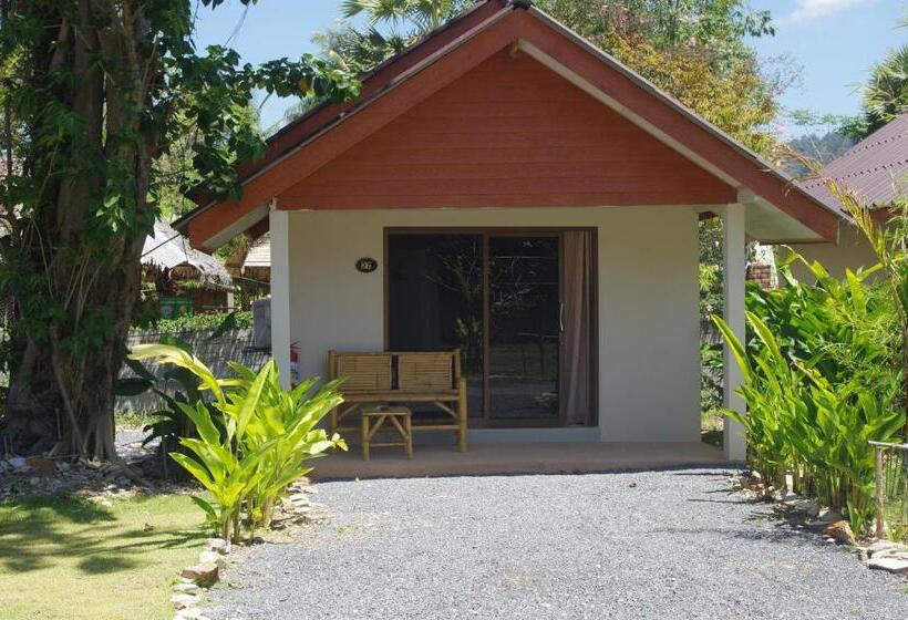 Номер Стандарт Вид на Сад, Thai House Beach Resort