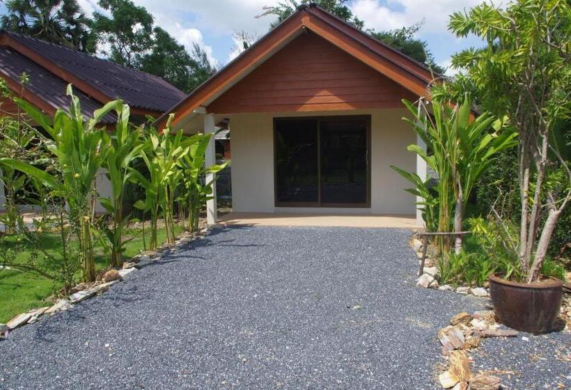 Бунгало Стандарт, Thai House Beach Resort