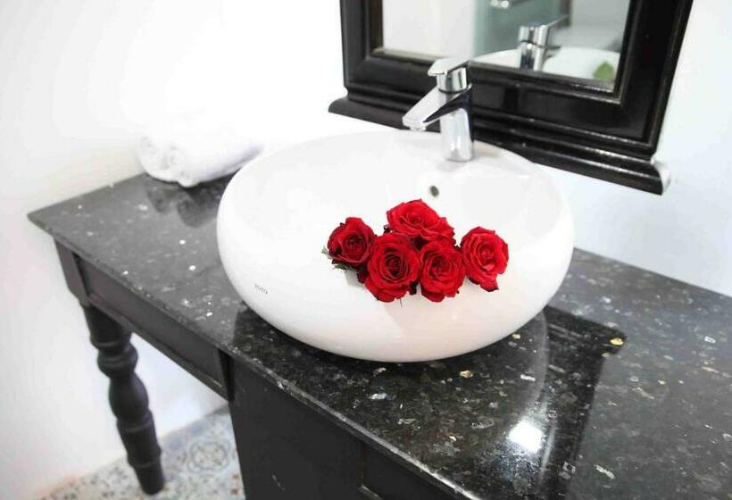 اتاق خانوادگی, Thanh Bình 2