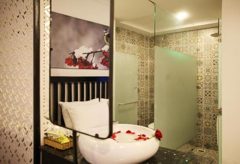 اتاق لوکس سه تخته, Thanh Bình 2