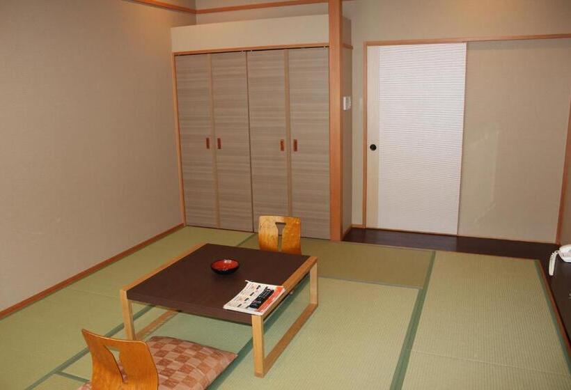 Четырехместный Номер Стандарт, Ogoto Onsen Yunoyado Komolebi