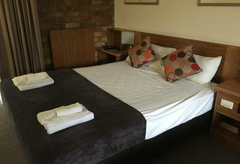 スタンダードトリプルルーム, Coomera Motor Inn