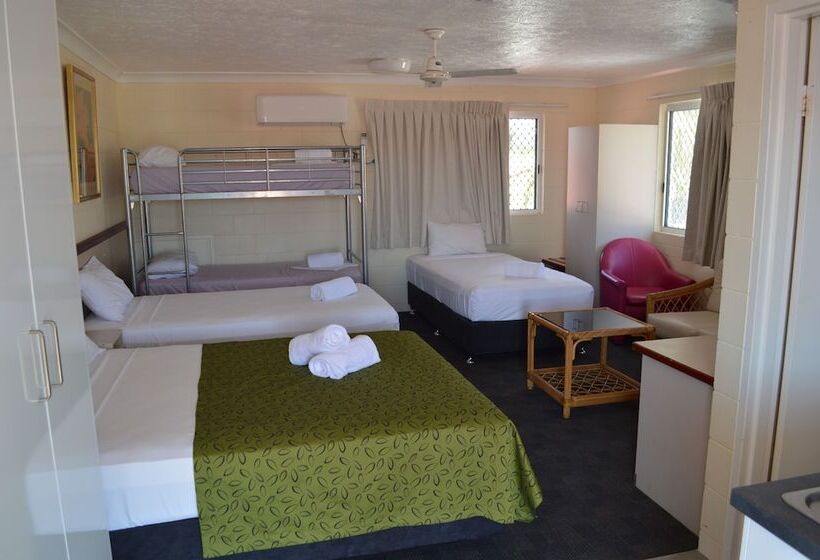 إستديو عائلى, Monte Carlo Motor Inn