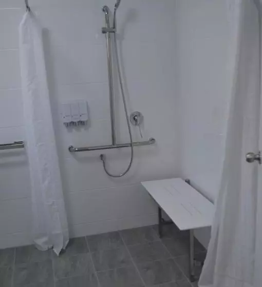 Standard-invahuone, Monte Carlo Motor Inn