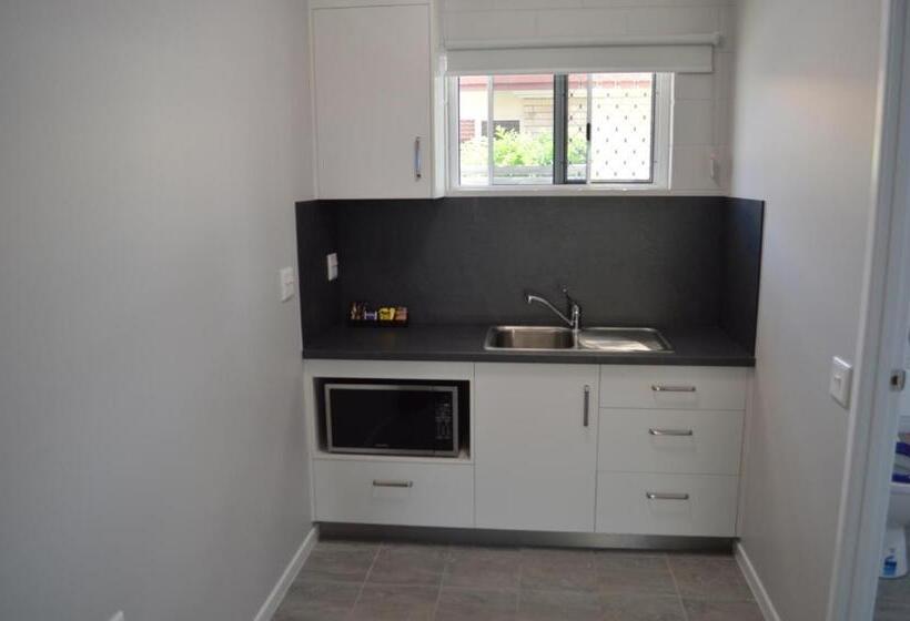 غرفة قياسية لذوى الاحتياجات الخاصة, Monte Carlo Motor Inn