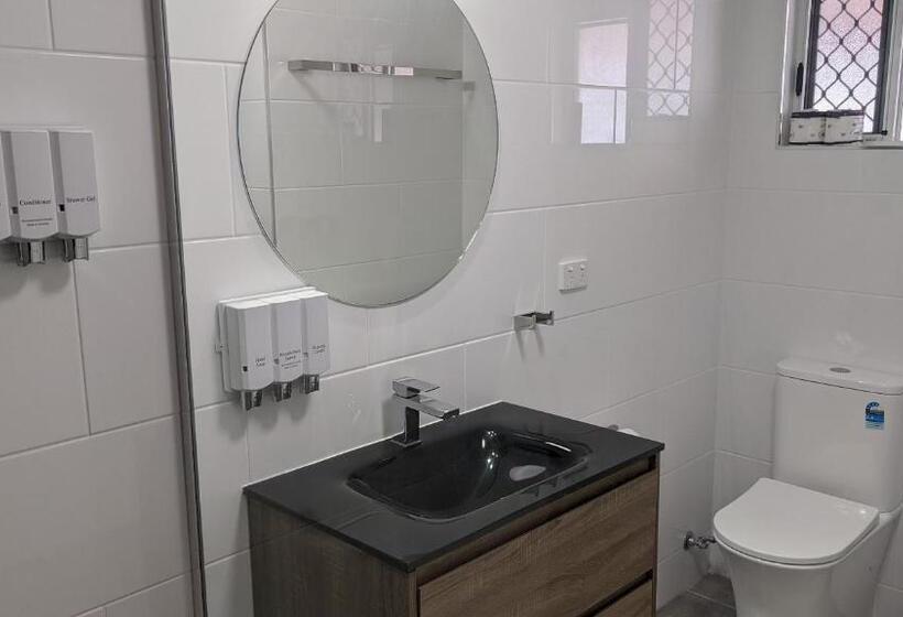 إستوديو قياسى, Monte Carlo Motor Inn