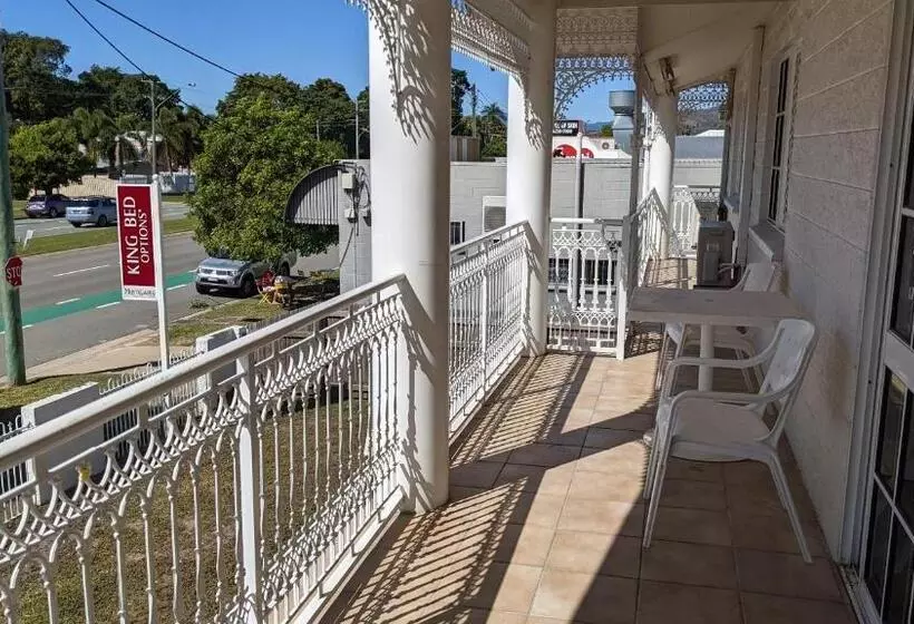 Huoneisto 2 Makuuhuonetta, Monte Carlo Motor Inn