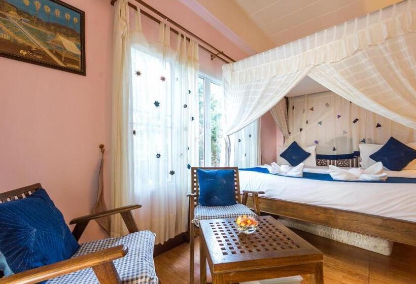 Номер Стандарт с Балконом, Changmoi House