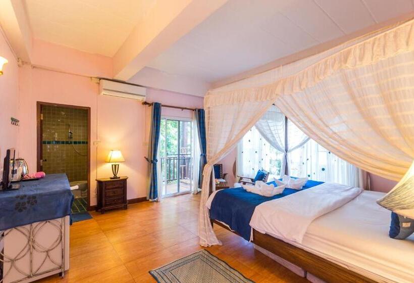 Номер Стандарт с Балконом, Changmoi House