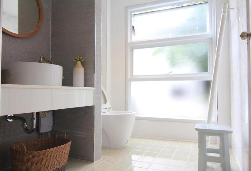 Вилла 1 Спальня, Changmoi House