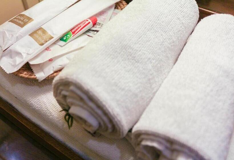 Номер Стандарт, Changmoi House