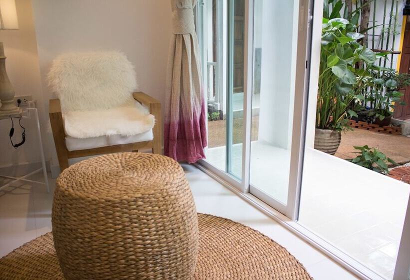 Номер Стандарт Вид на Сад, Changmoi House