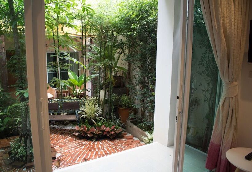 Номер Стандарт Вид на Сад, Changmoi House