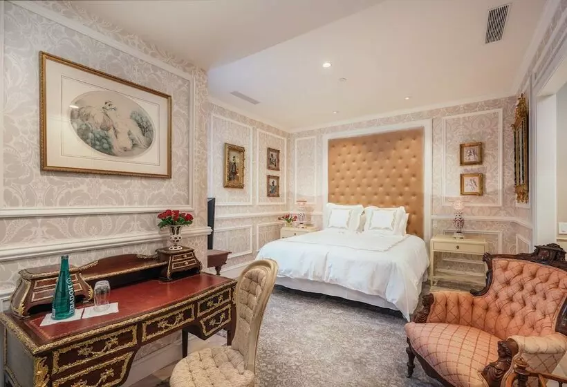 デラックスルーム, Neighbourgood Sutter Mansion