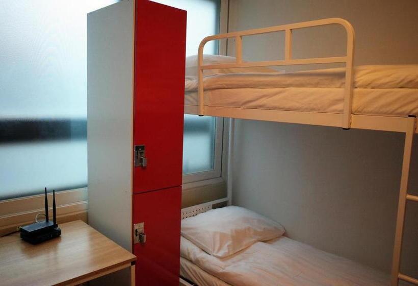 스탠다드 4인용 룸 공용 욕실, Yakorea Hostel Gangnam