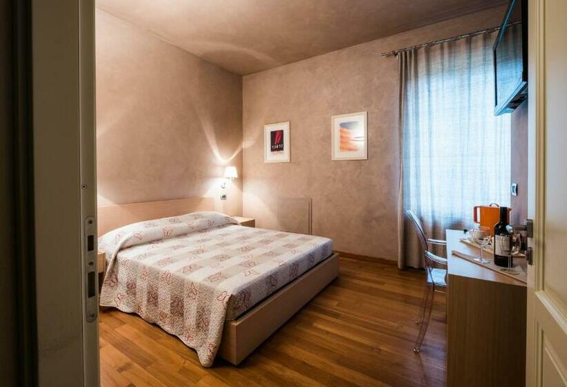 标准间, Relais 23