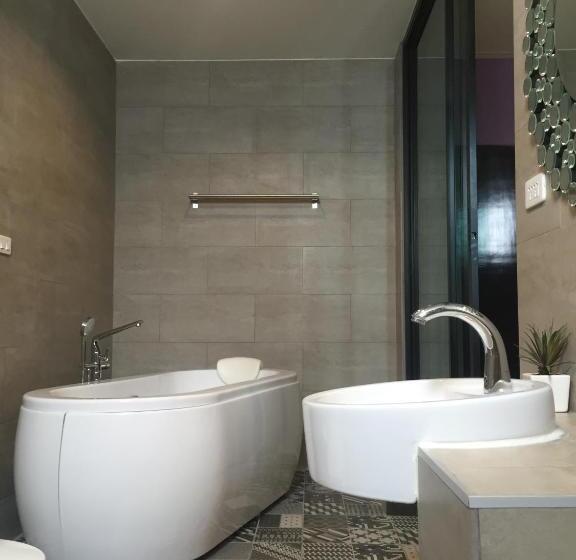 Номер Deluxe, Behind The Scene Hotel Club @ Samui