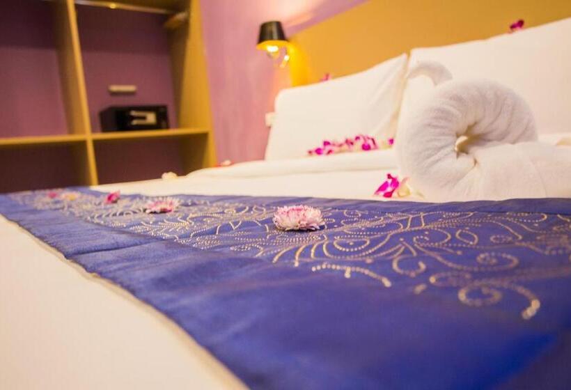 Номер Deluxe, Behind The Scene Hotel Club @ Samui