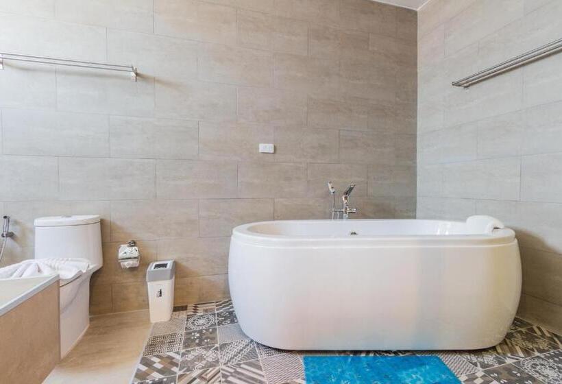 Номер Deluxe, Behind The Scene Hotel Club @ Samui