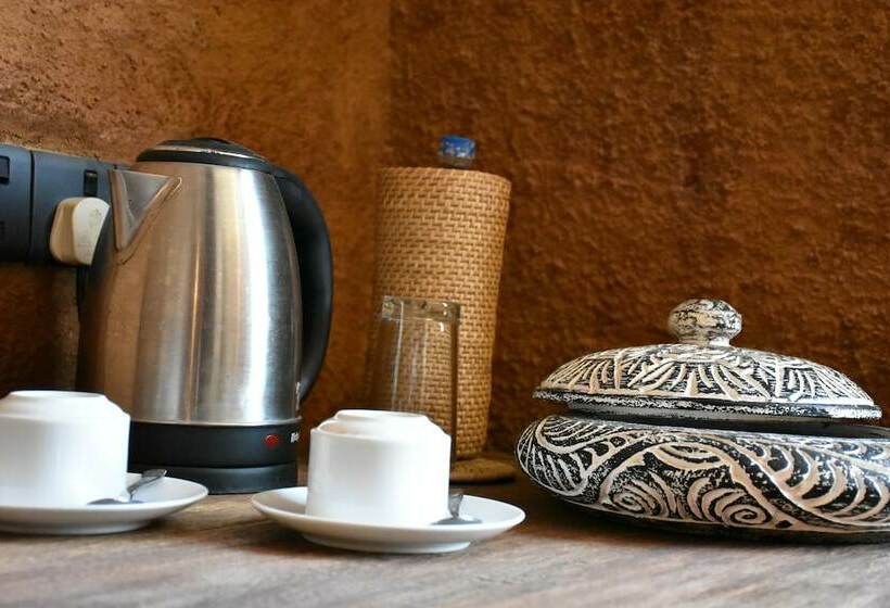 스탠다드 룸 킹사이즈 침대, Kandy City Stay