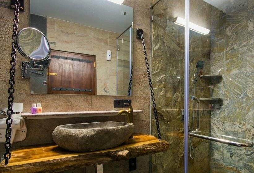 스탠다드 룸 킹사이즈 침대, Kandy City Stay