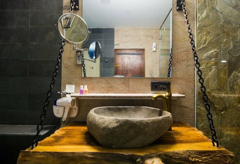 스탠다드 룸 킹사이즈 침대, Kandy City Stay