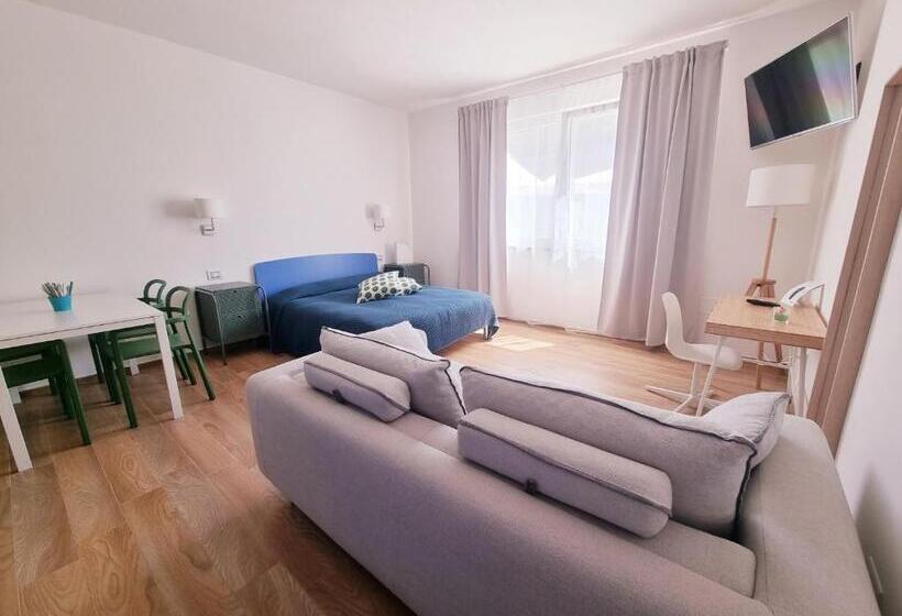 高级工作室, The Garden