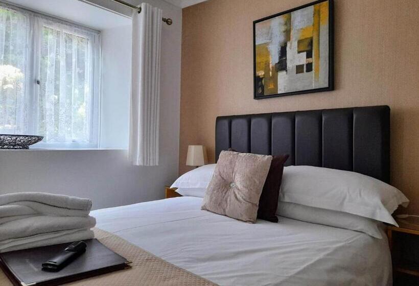 기본룸, Thurlestone House