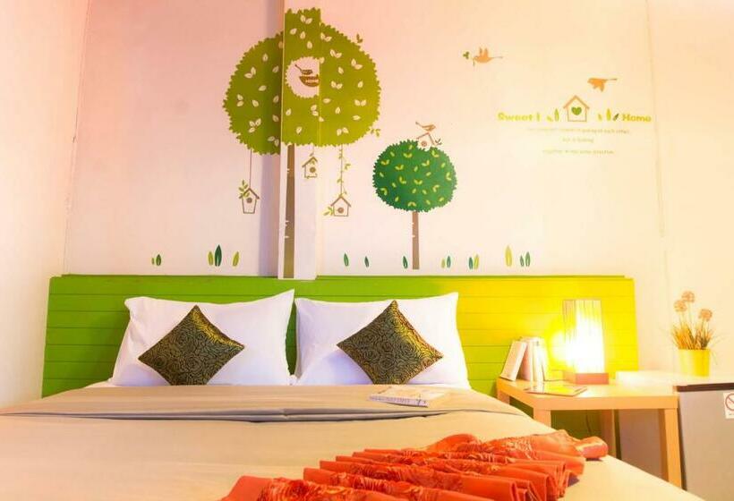 スタンダードバンガロー, By Beach Resort