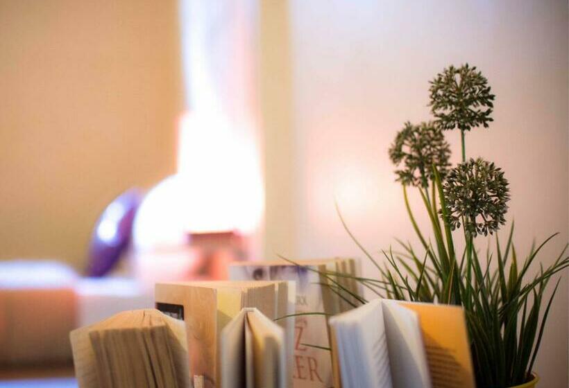 スタンダードバンガロー, By Beach Resort