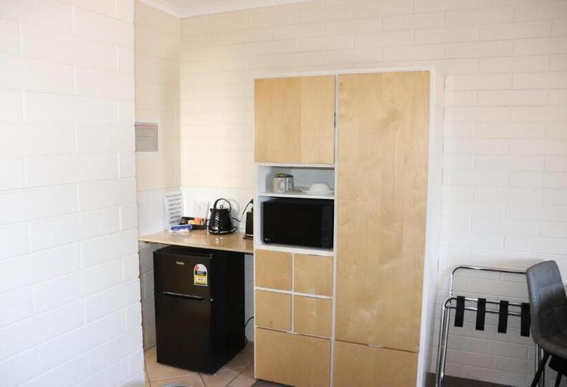 经济房, The Anglers Inn