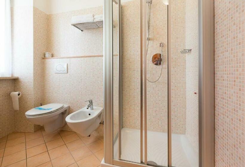 غرفة قياسية فردية, Belvedere