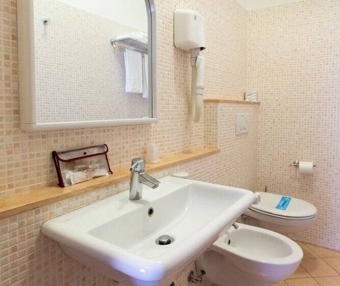 غرفة قياسية, Belvedere