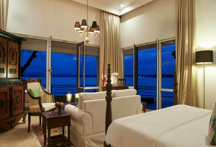 Королевский Люкс, Ekho Lake House