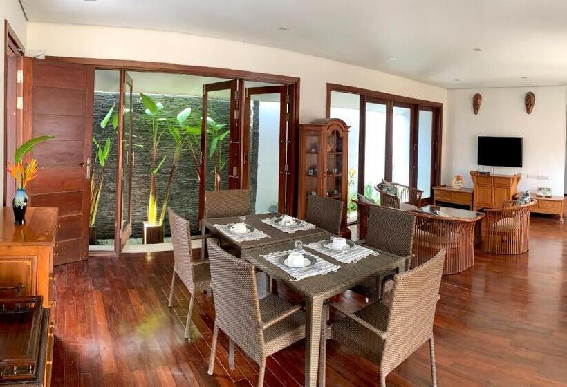 Дом 3 Спальни, Farmers Villa