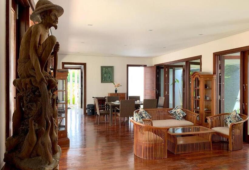 Дом 3 Спальни, Farmers Villa