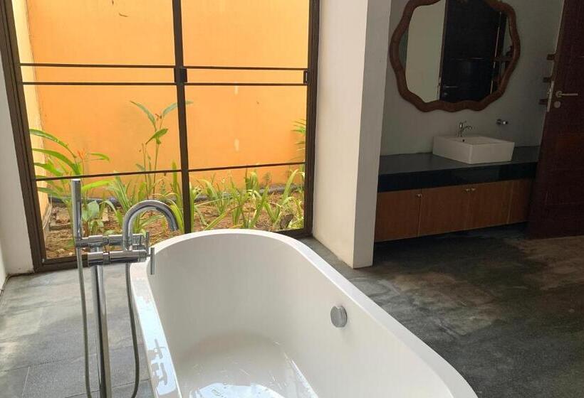 Дом 3 Спальни, Farmers Villa