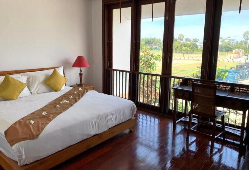 Дом 3 Спальни, Farmers Villa