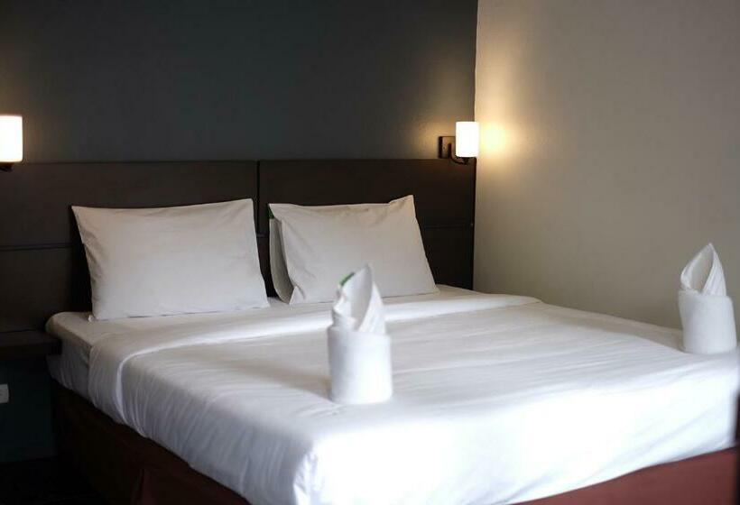 Номер Стандарт, The Chess Samui