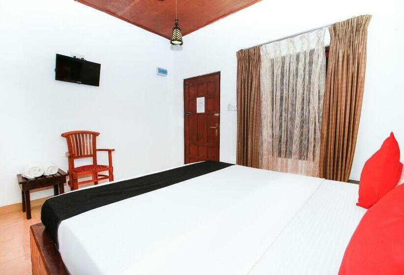 带泳池观景的豪华房, Jkab Beach Resort