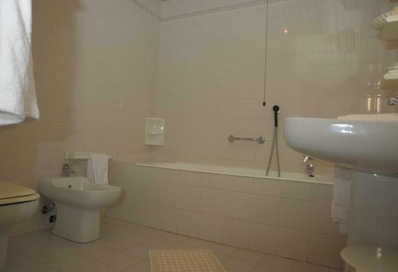 スタンダードルーム, Le Gronde