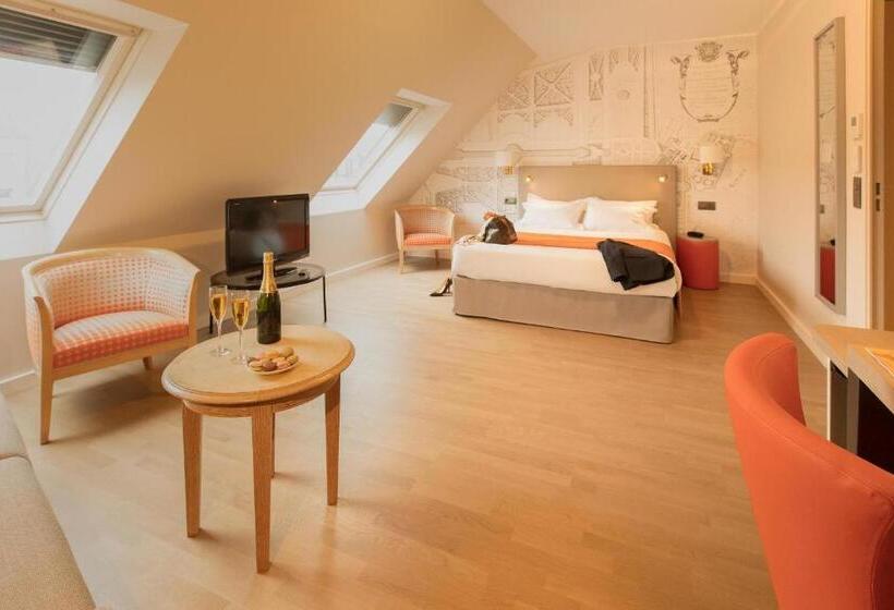 ファミリールーム, Montbriand Antony  Ancien Alixia