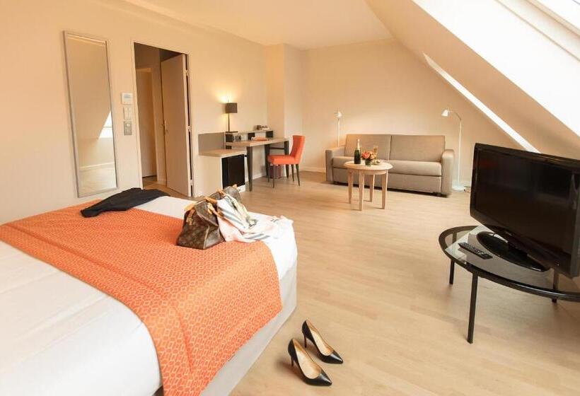 ファミリールーム, Montbriand Antony  Ancien Alixia