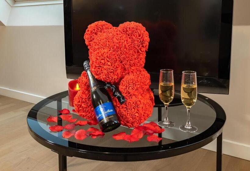 ファミリールーム, Montbriand Antony  Ancien Alixia