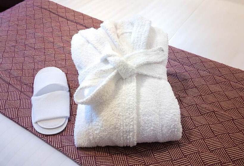 ファミリールーム, Montbriand Antony  Ancien Alixia