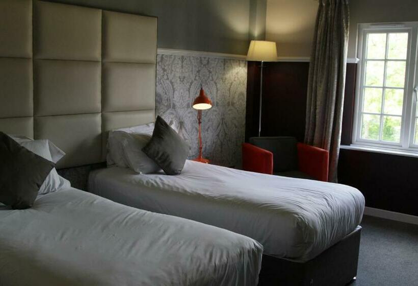 غرفة قياسية, Needham House