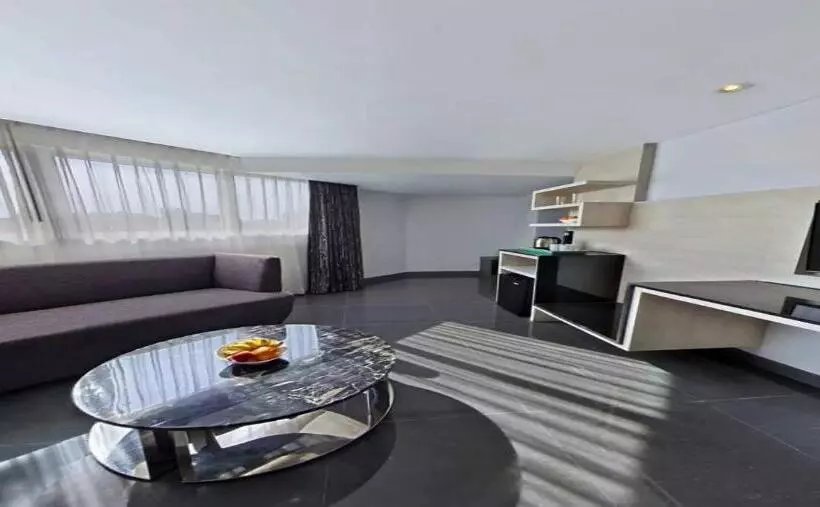 スーペリアールーム, Nova Express Pattaya
